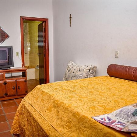 Otima Casa Com Wi-Fi A 350M Da Praia De Peruibe Sp Buitenkant foto